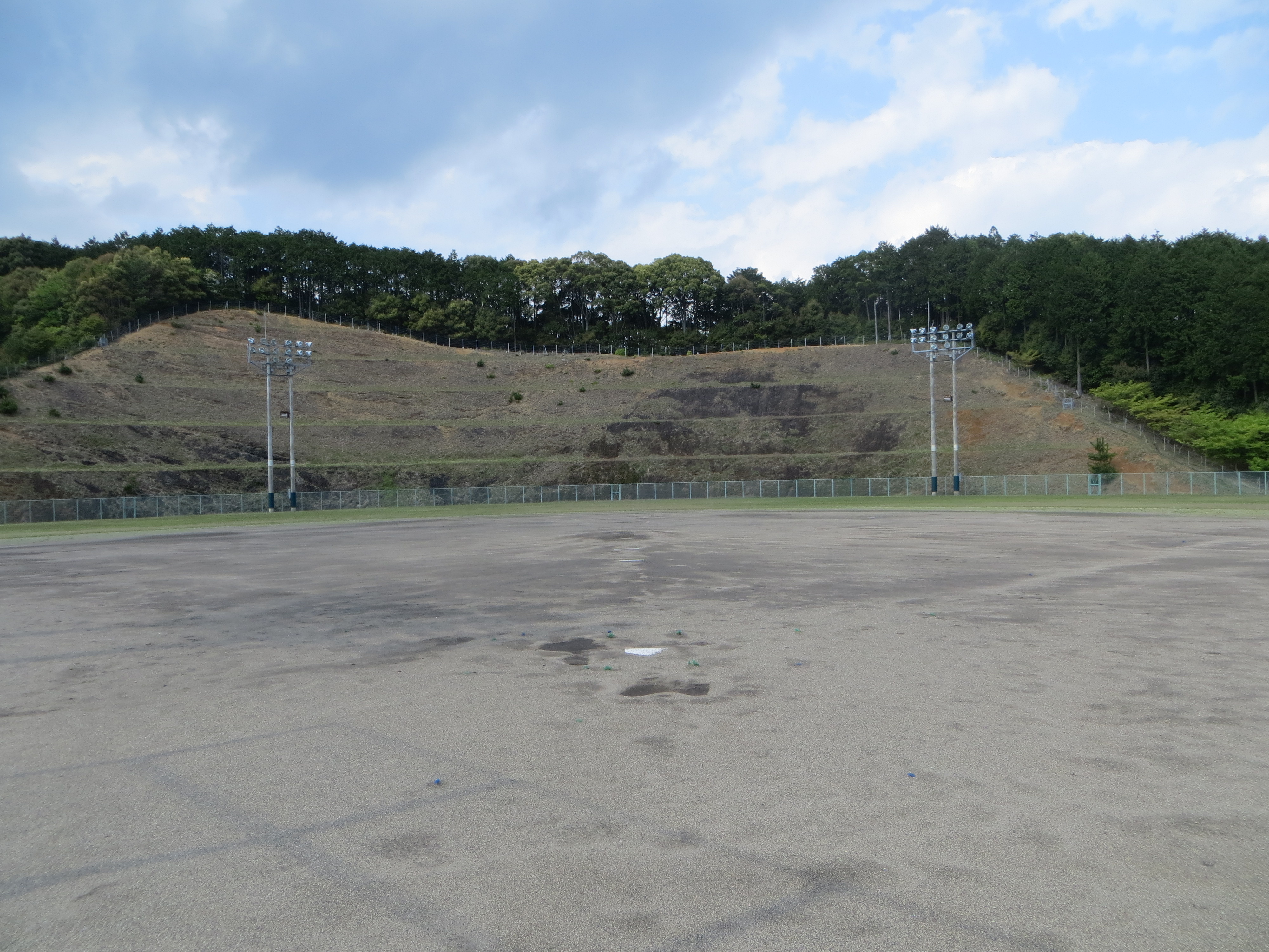 ふれあい広場栗山野球場